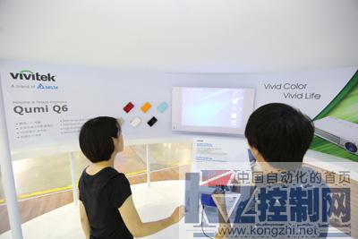 图四：Qumi-Q6外型轻巧，投影.jpg