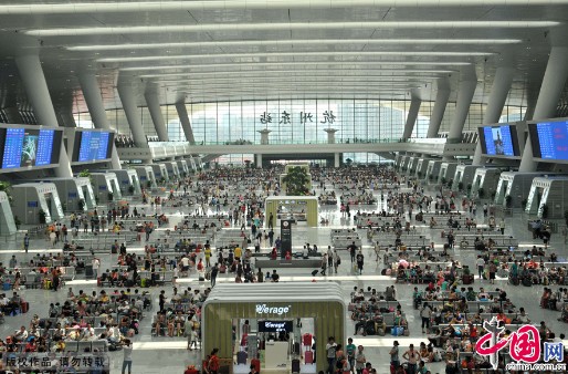 国内最大铁路枢纽 杭州东站投入使用